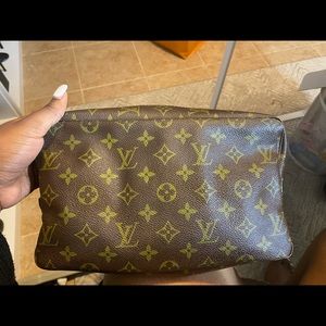 ‼️SOLD‼️ Authentic Vintage Louis Vuitton Trousse 28